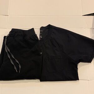 EUC Jaanuu Mens Black Scrub Set: Top (S) Pants (Medium)